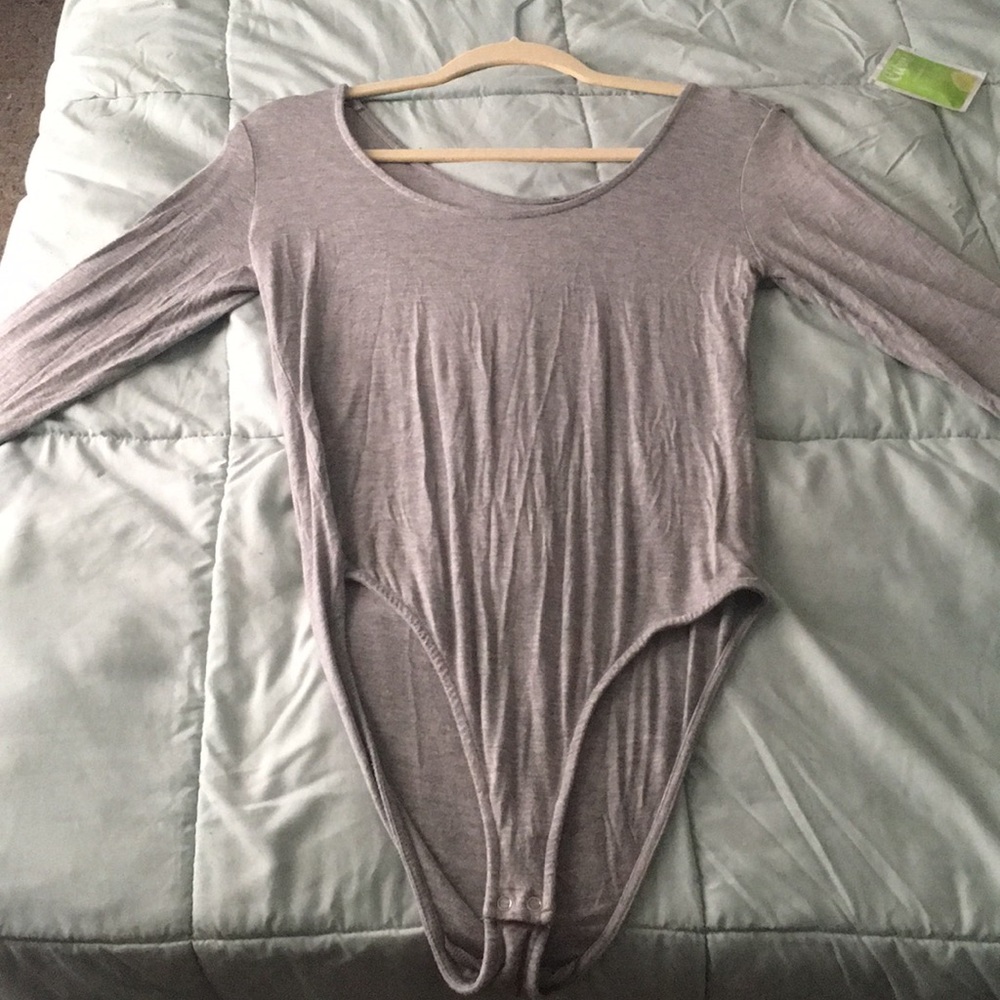 Gray 3/4 sleeve Body Suit